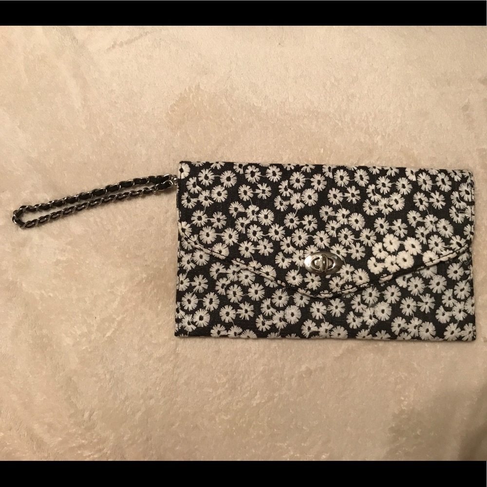 Embroidered Floral Envelope Clutch
